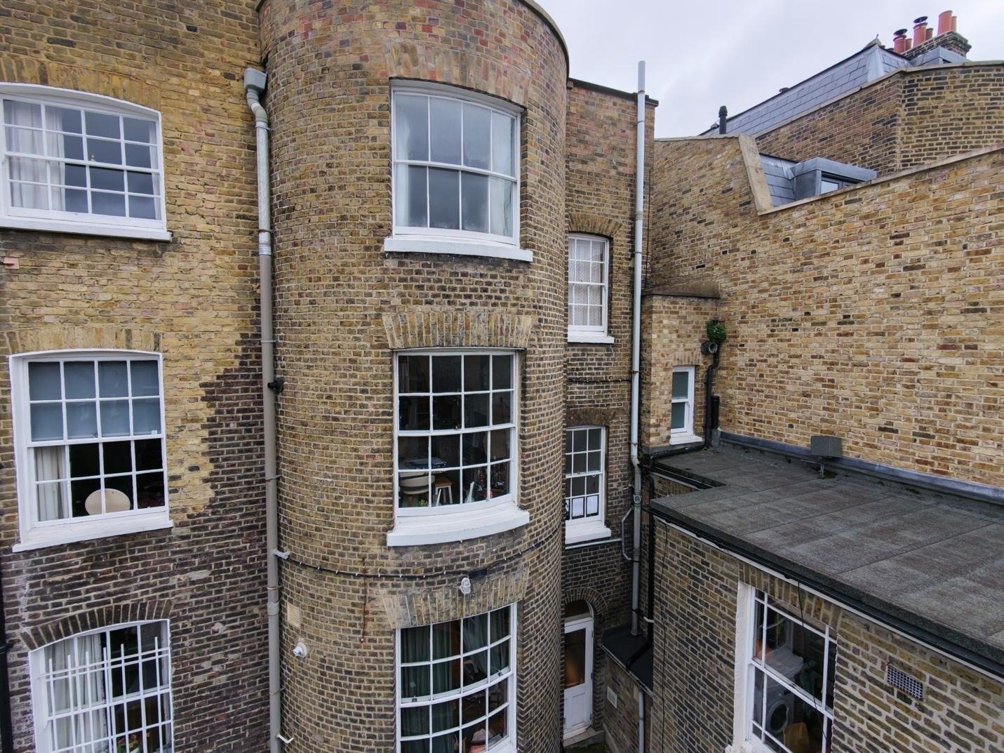 Penetrating Damp & Condensation Survey in Kennington (SE11)